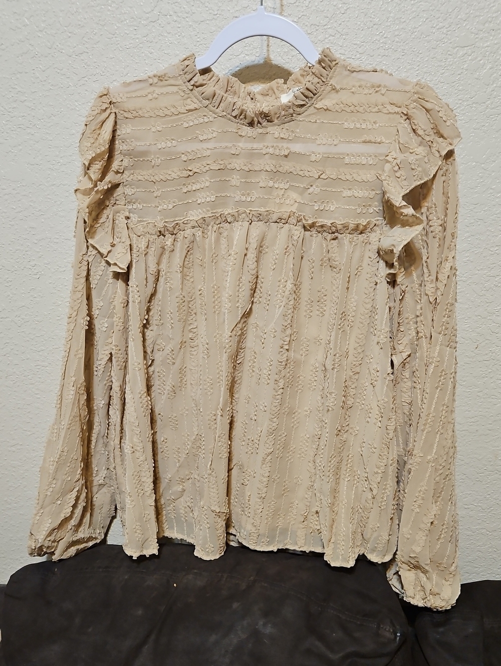 easel Cream Ruffle High-Neck Long Sleeve Blouse